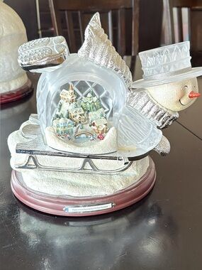 Thomas Kinkade Snowman Let it Snow Crystal Masterpiece Bradford Decoration